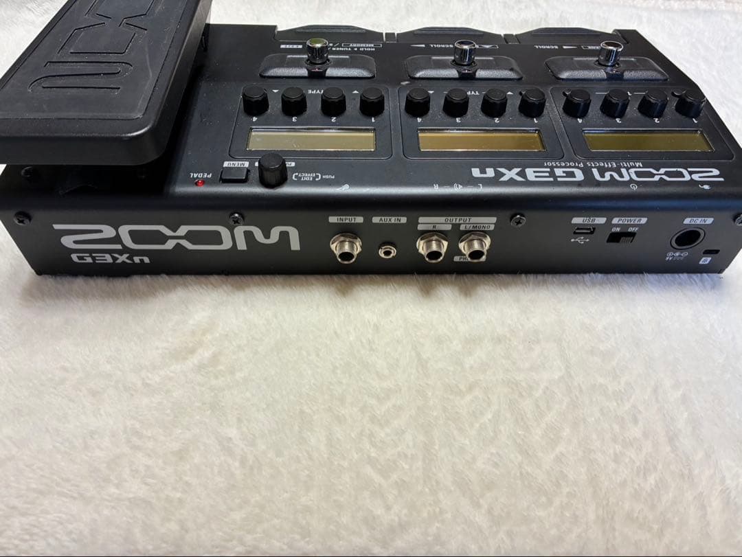 ZOOM G3Xn (AC付き) マルチエフェクター　ギター