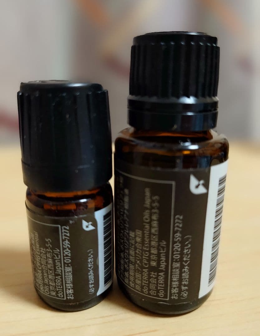 doTERRA　エッセンシャルオイル　 ラベンダー　フランキンセンス
