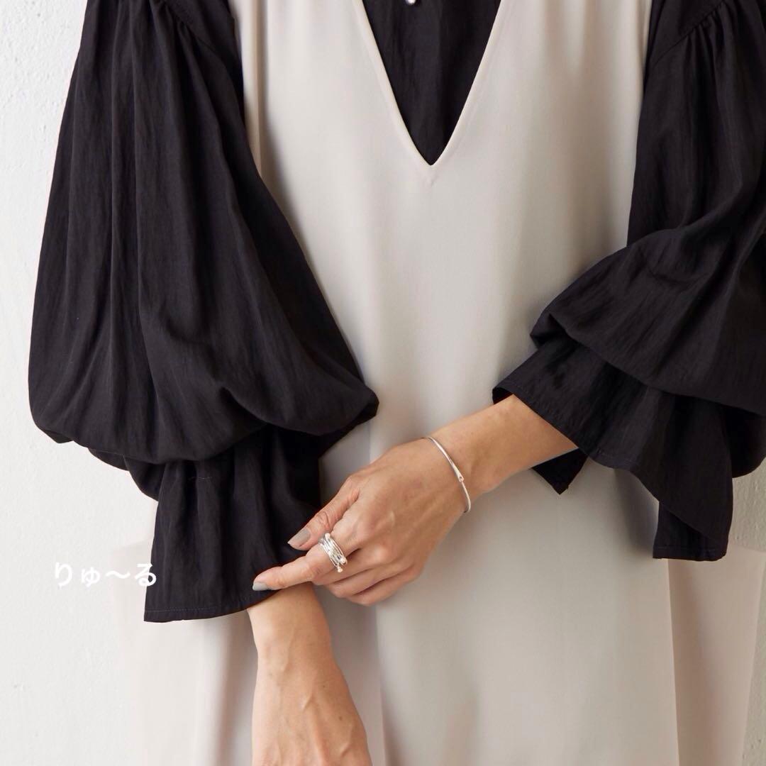 1回美品⭐️23100円⭐️BEARDSLEY ビアズリー ギャザーカフスシャツ／黒