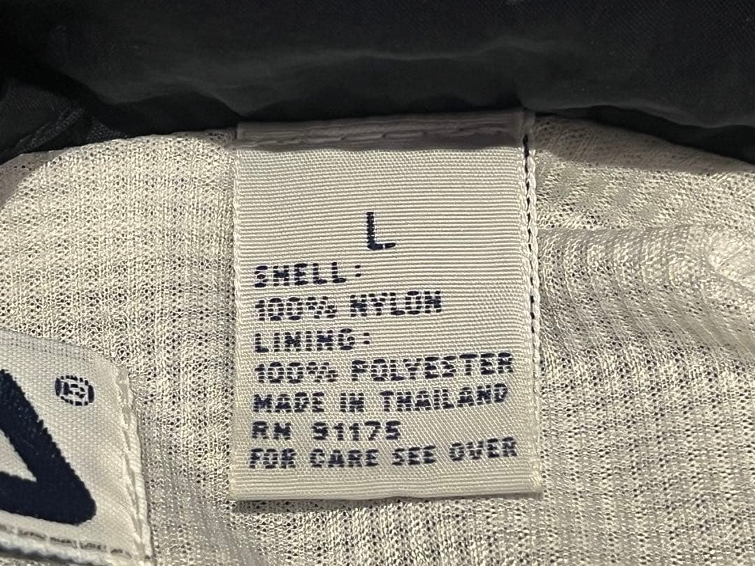 FILA 90s ビンテージ ナイロンジャケット Lネイビー 身幅65