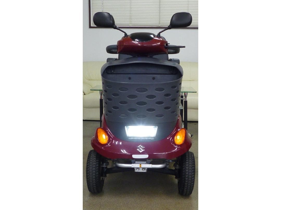 ほぼ全国送込♪ ET4D7 セニアカー 人気レッド 電動四輪車いすシニアカー愛媛