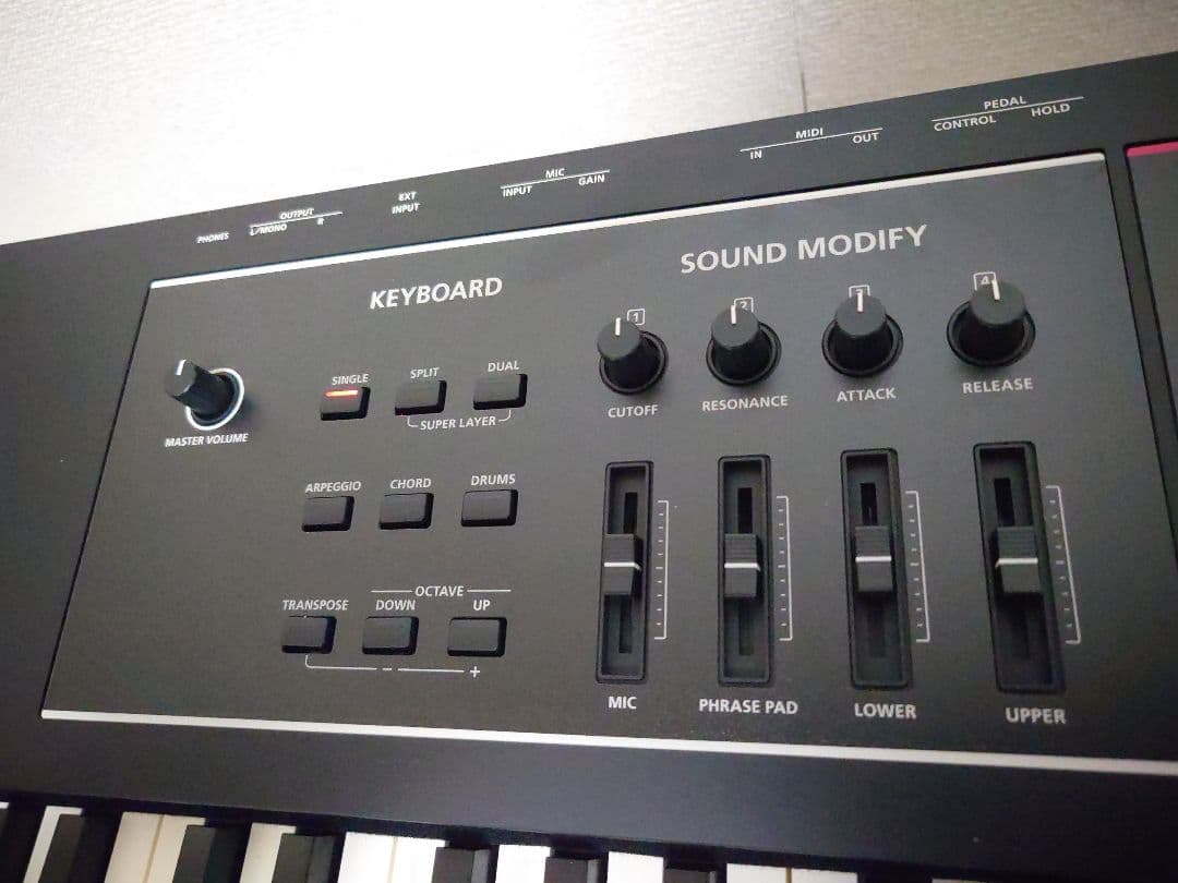 ローランド シンセサイザー JUNO-D8