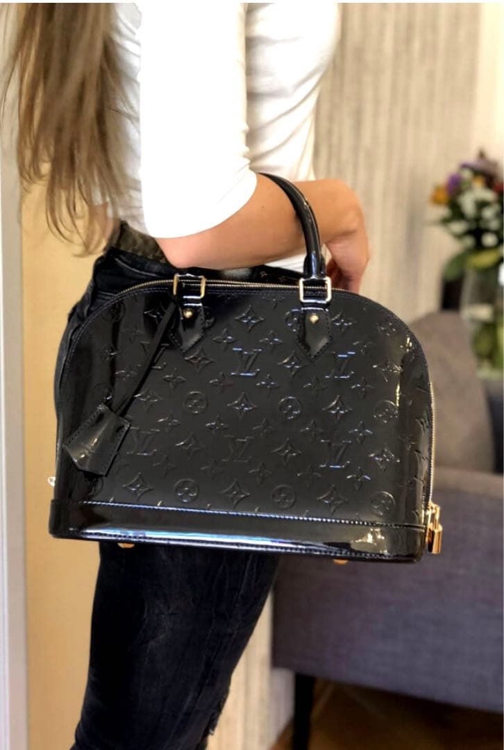 Louis Vuitton Bleu Nuit Vernis ブルーニュイ