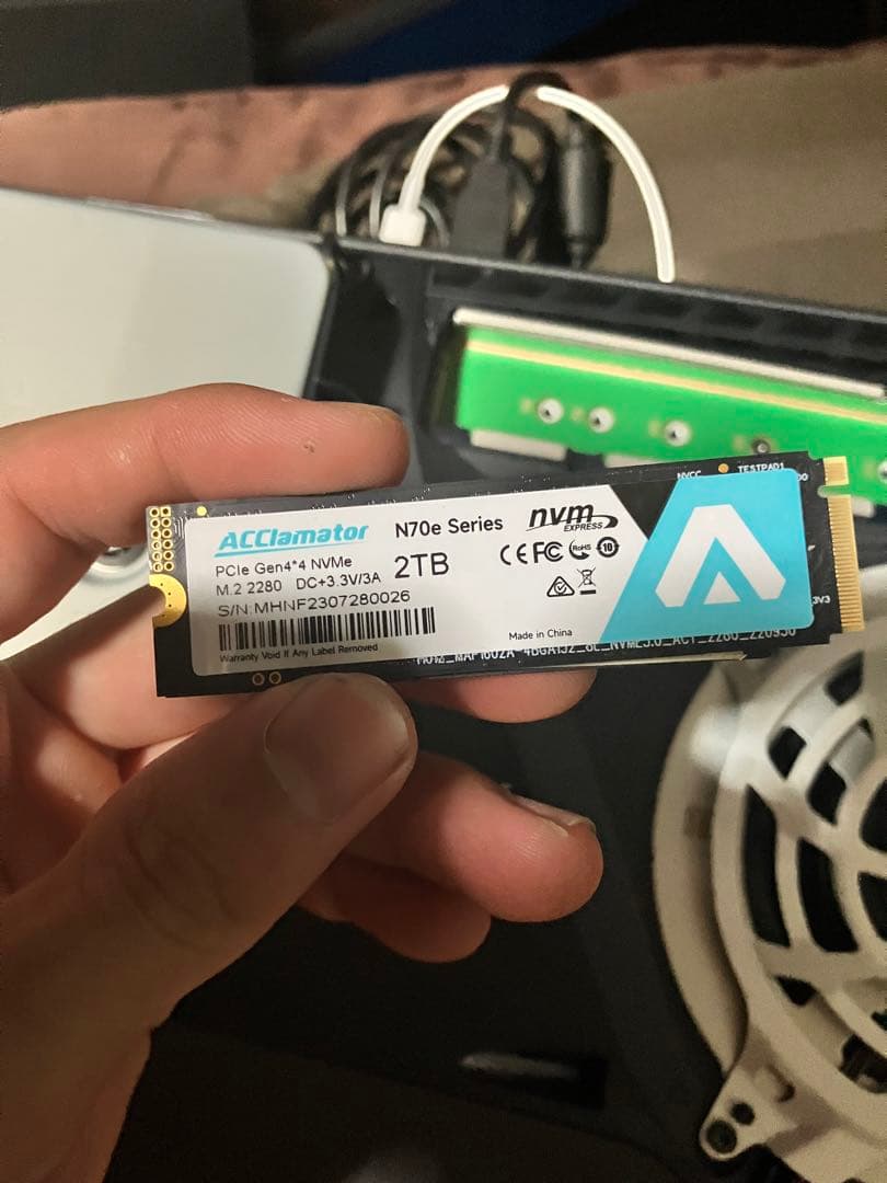 その他 ACCLAMATOR SSD 2TB
