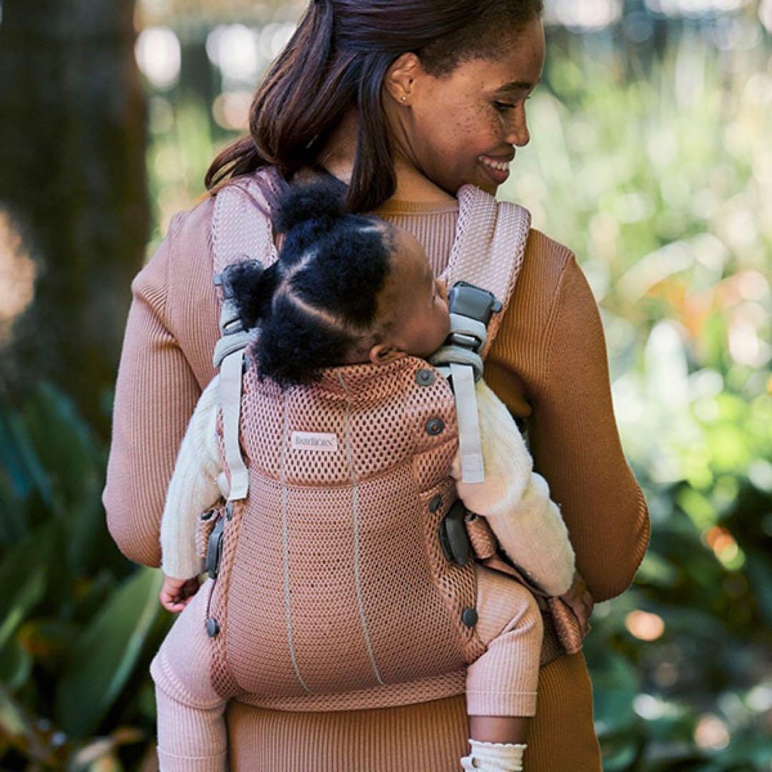 【美品】BabyBjorn ベビービョルン 抱っこ紐 ハーモニー ダスティピンク