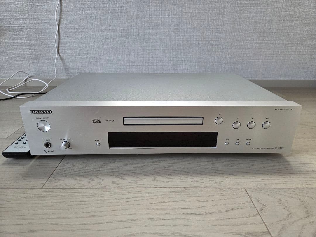 (ジャンク扱い) ONKYO C-7030 CDプレーヤー