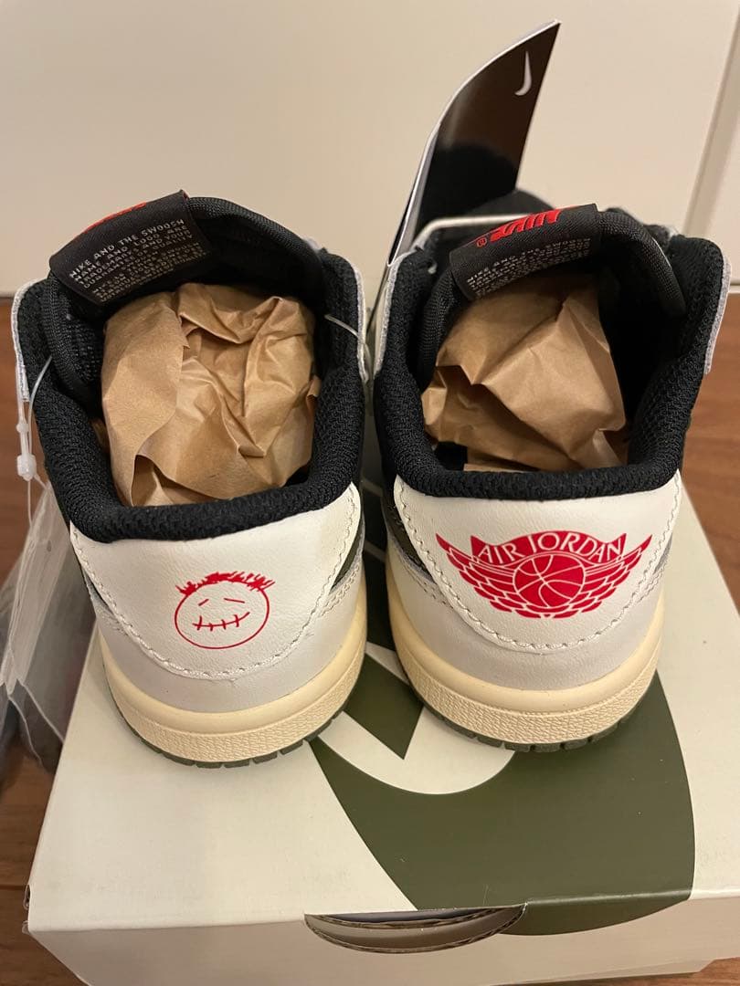 Travis Scott × Nike TD Air Jordan1 Olive