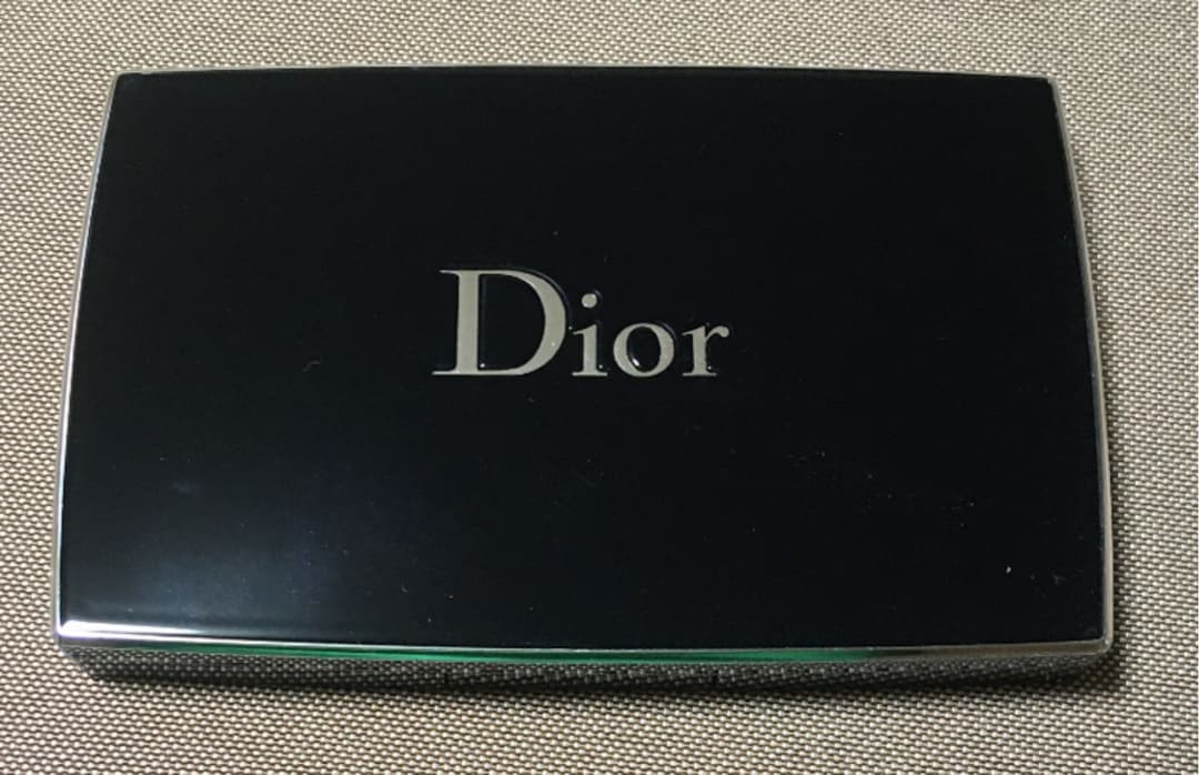 ディオールパレット