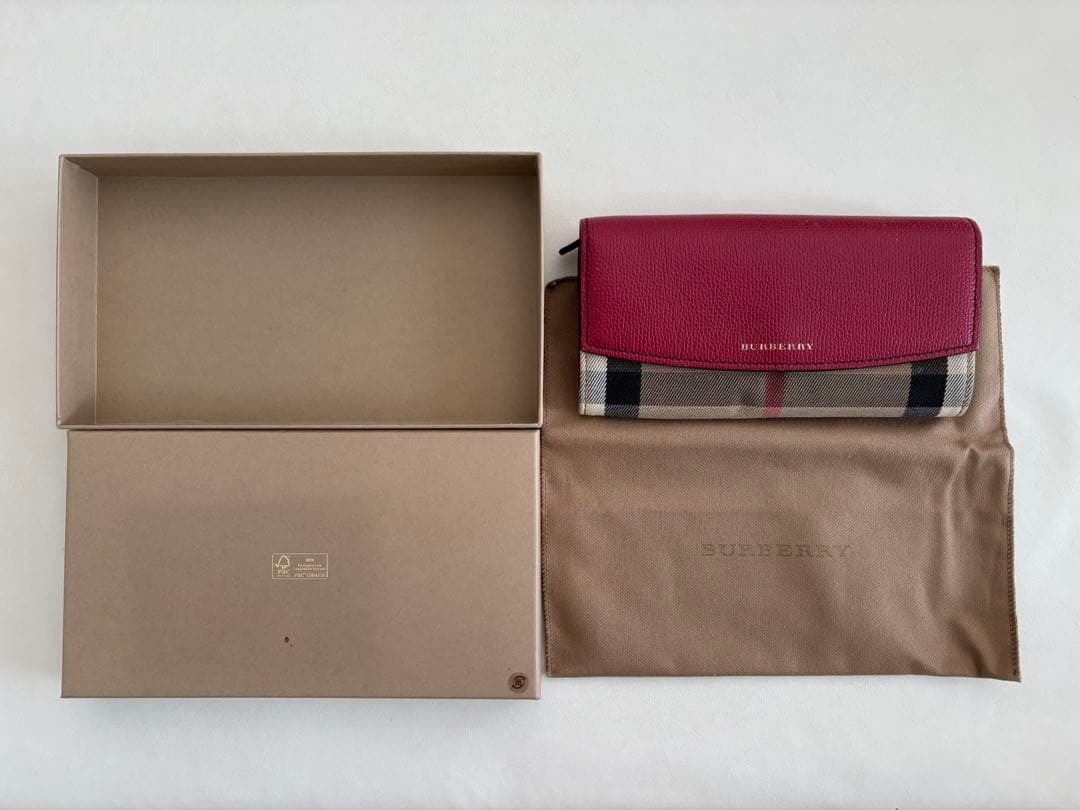 Burberry 長財布 赤