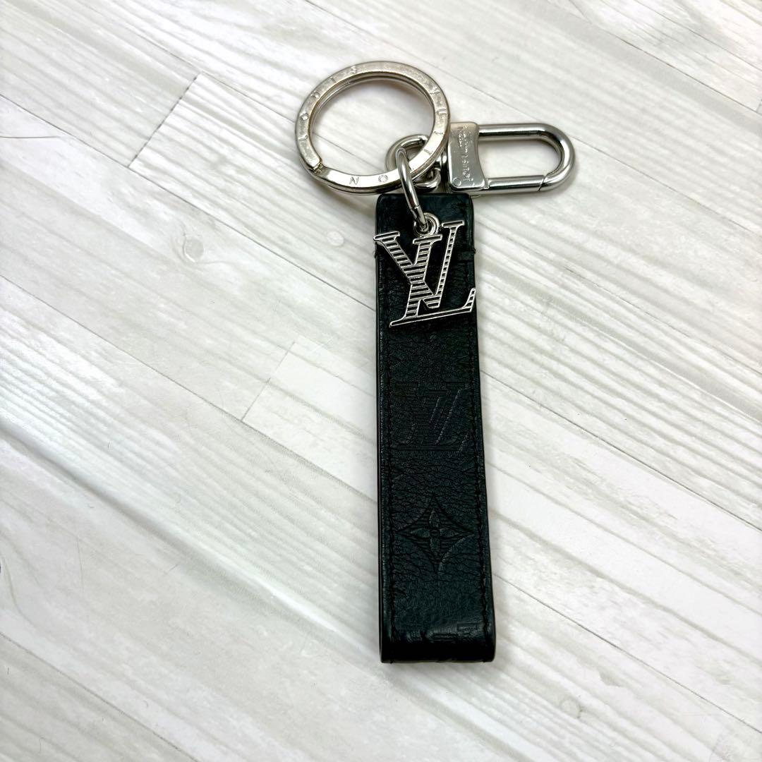 【美品】Louis Vuitton ドラゴンヌ　キーホルダー シャドウ　レザー