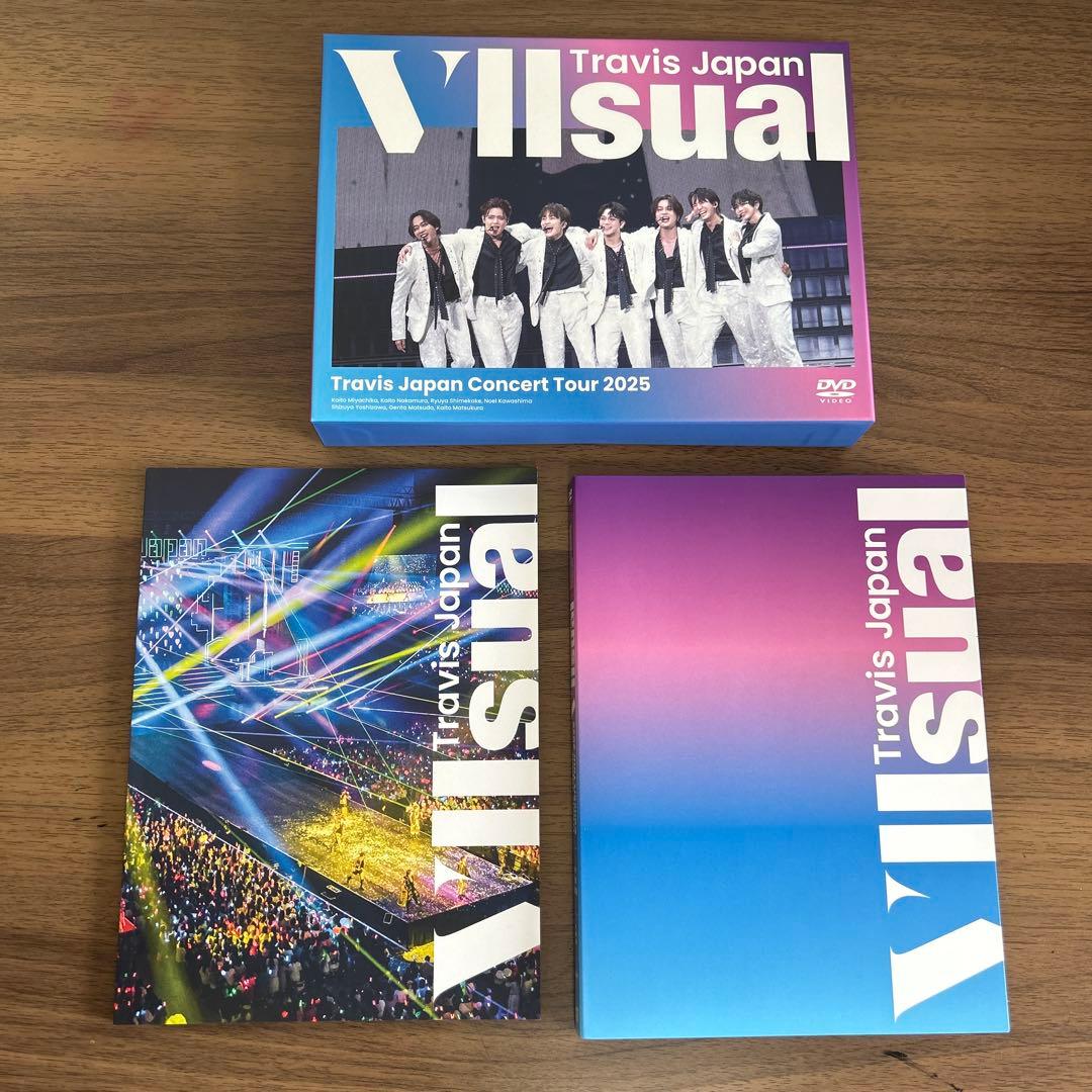 新品　TravisJapan VIIsual 完全生産限定盤　チャーム付き