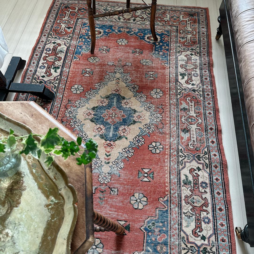 トルコヴィンテージラグ A51 レア オレンジ テラコッタ ネイビー グリーン