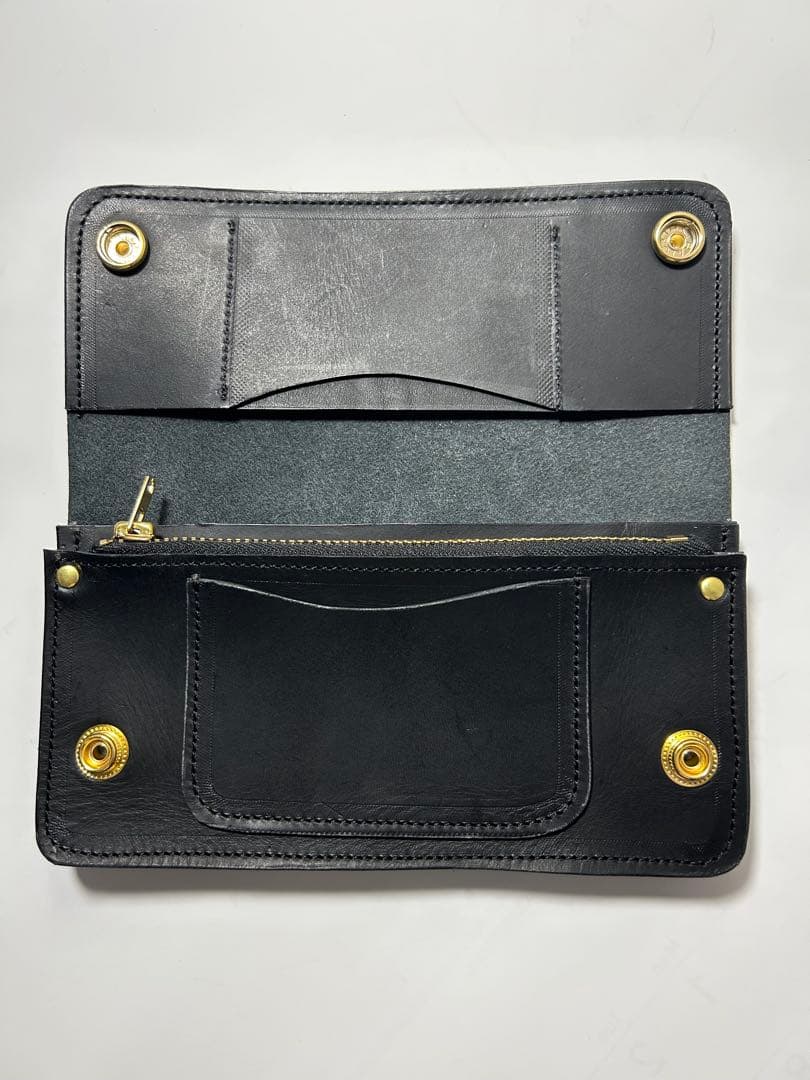 トラッカーウォレット　クラストレザーネロ