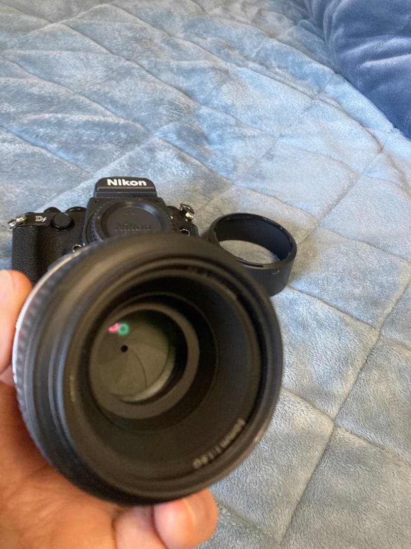 ニコンDF50mmf1.8付+DE-1グリップ+NPSストラップ