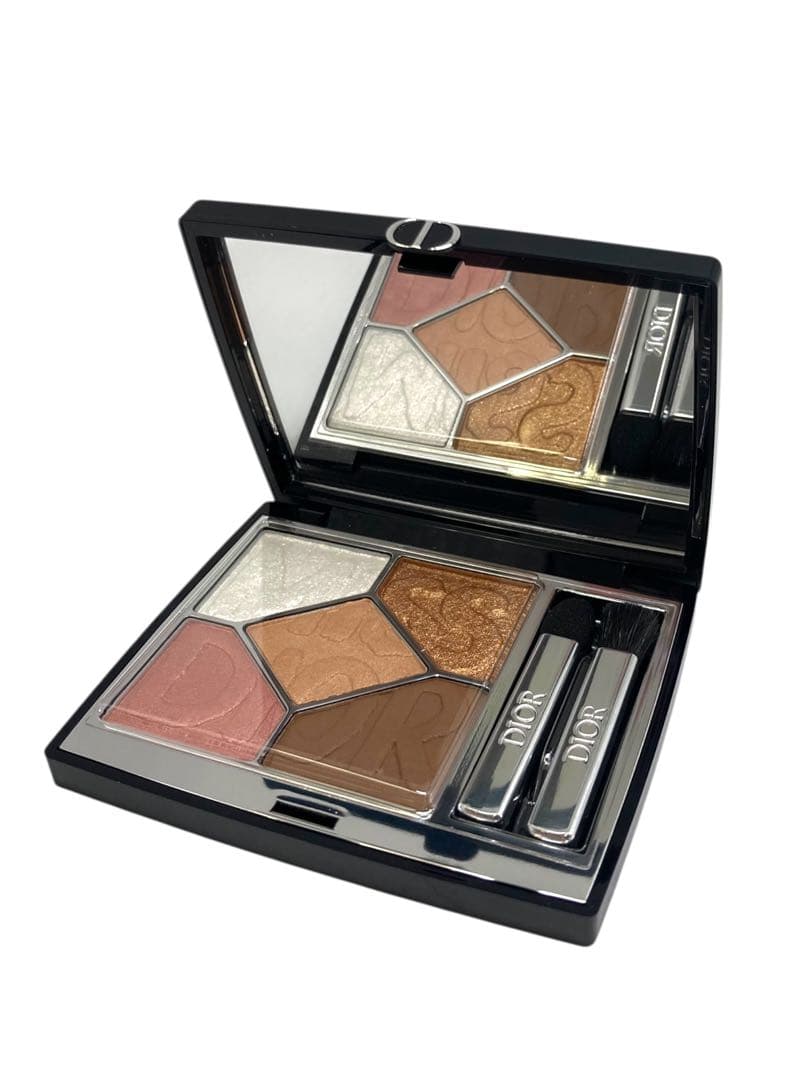 【新品・未使用】Dior　サンククルール　ワイルドベージュ　664　アイシャドウ