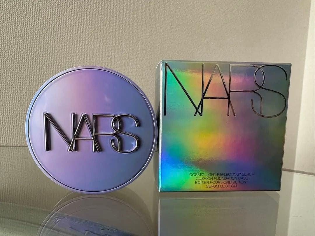 NARS ライトリフレクティングセラムクッションファンデーション　限定ケース付き