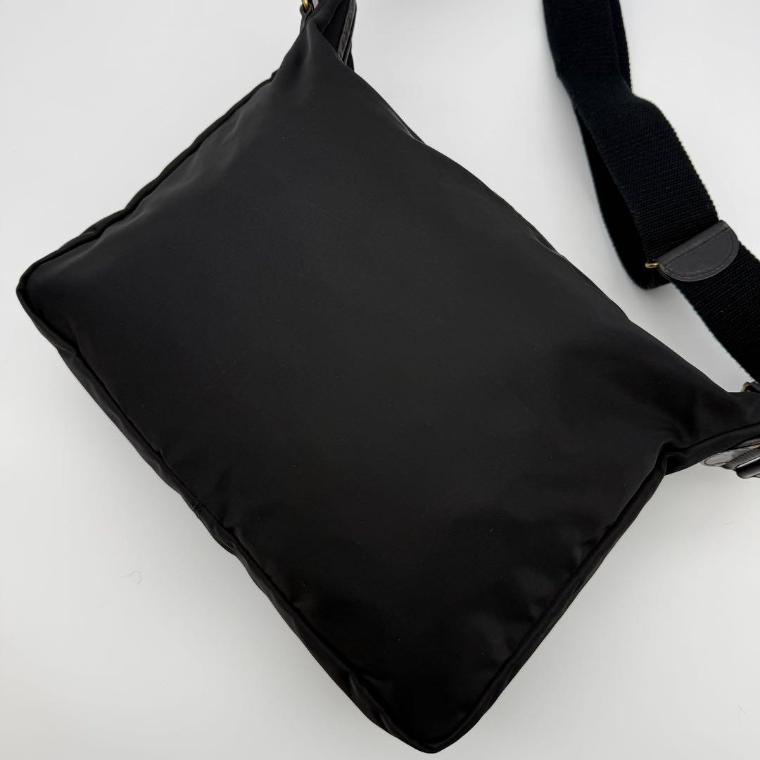 Felisi フェリージ9362-DSショルダーバッグ 斜め掛けA4可 黒