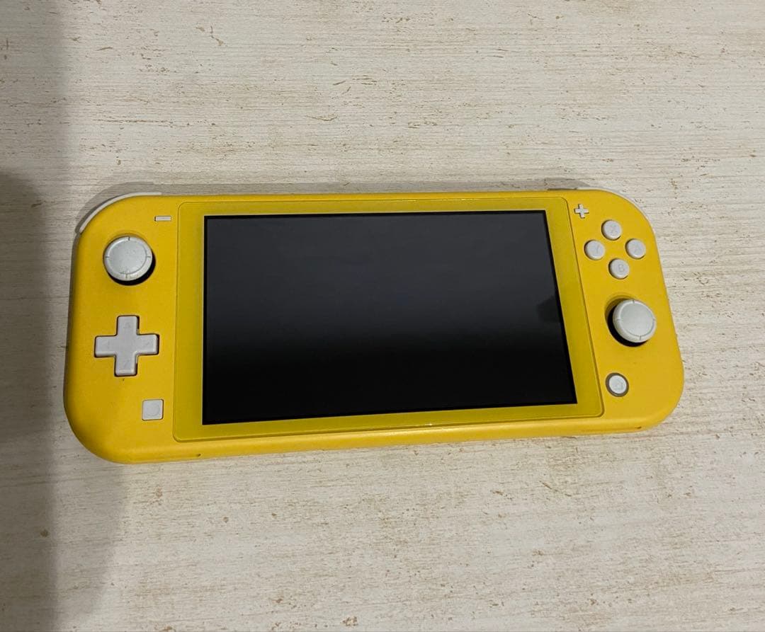 SwitchLITE本体箱あり充電器無し