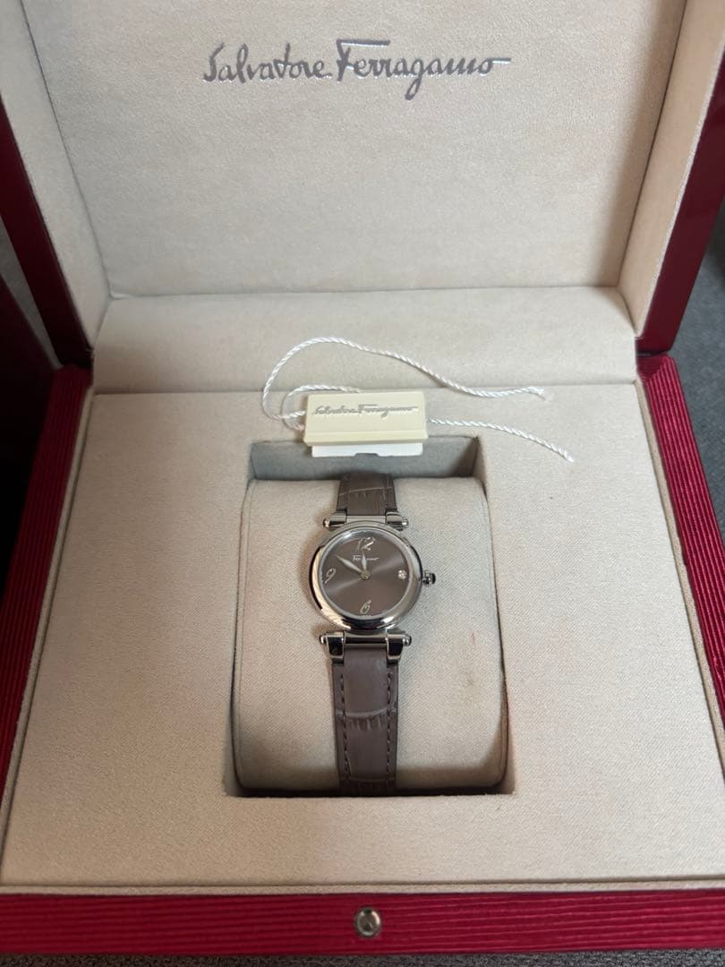 Salvatore Ferragamo アナログ時計 チョコレートブラウン