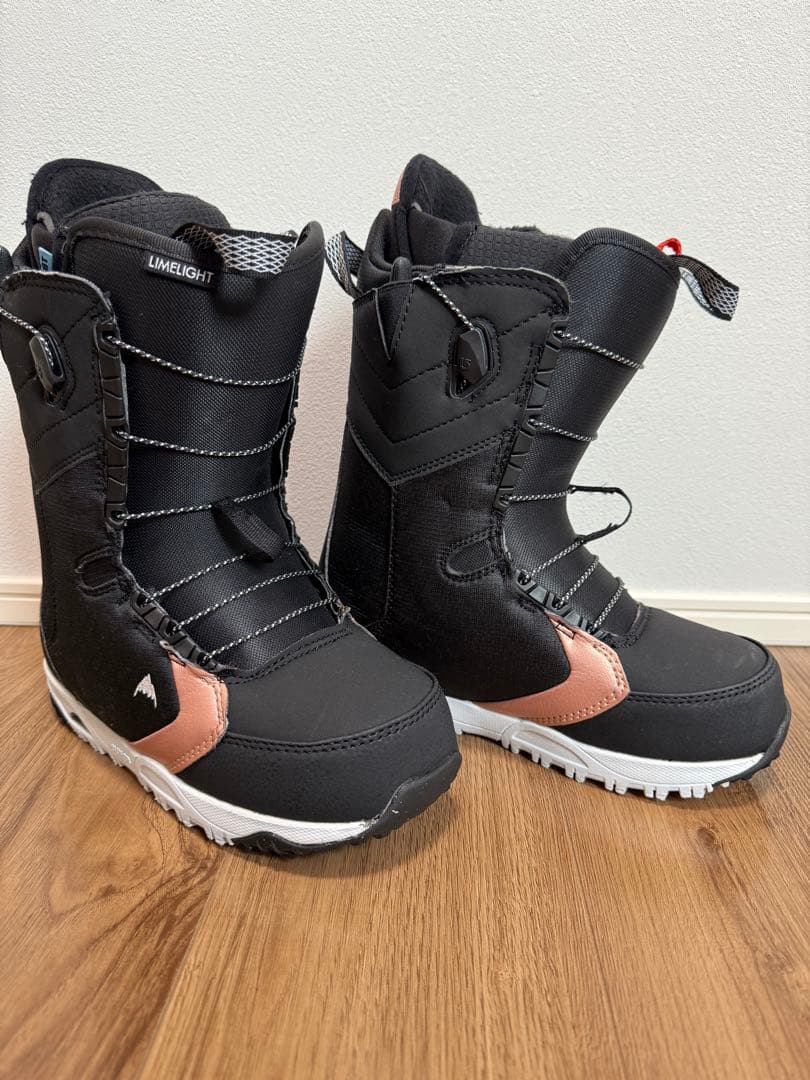 LIMELIGHT スノーボードブーツ 女性用 ブラック/ローズゴールド