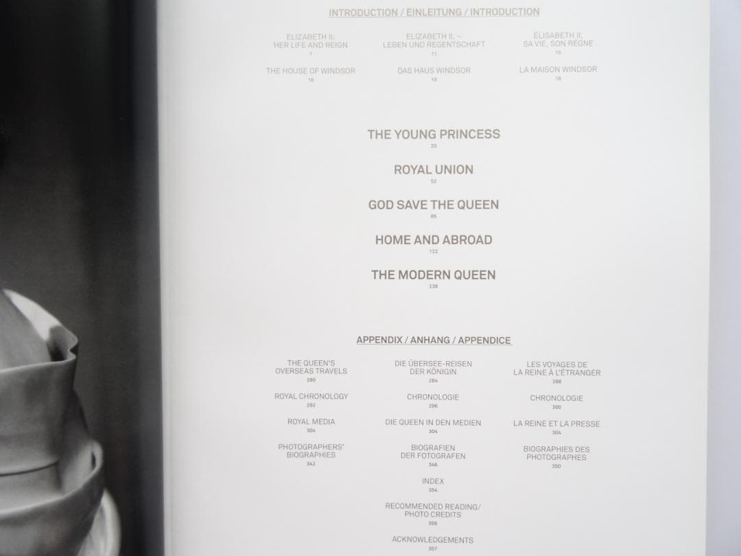 洋書◆エリザベス女王写真集 本 ハー・マジェスティ 英国 イギリス 王室
