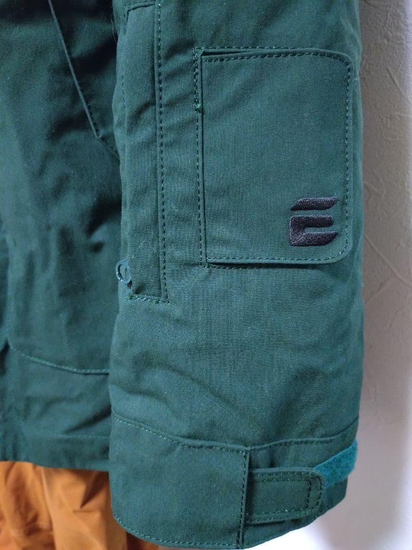 【美品】スノーボード・スキー用レディースウェア 上下セットМ‼️緑/オレンジ