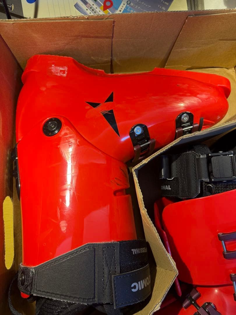 2025モデル レース用 スキーブーツATOMIC REDSTER 27.5