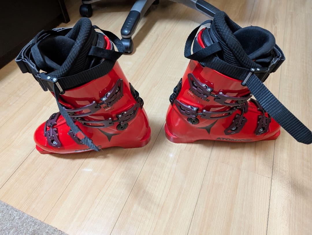 2025モデル レース用 スキーブーツATOMIC REDSTER 27.5