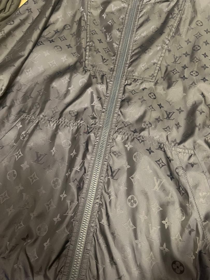 ルイヴィトン モノグラム ウインドブレーカー　ナイロンパーカー　ブルゾン