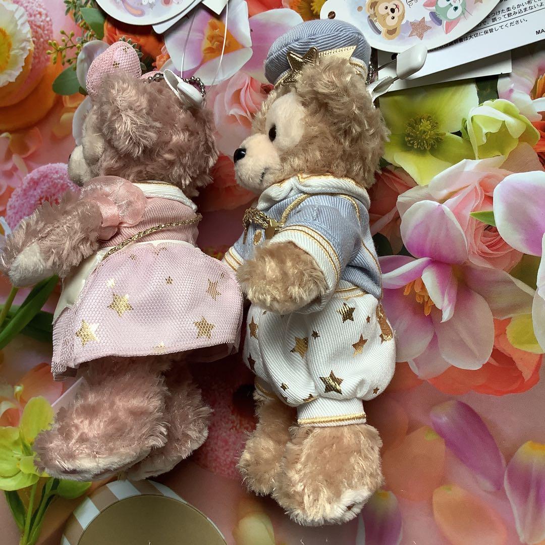 ダッフィー　シェリーメイ　ぬいぐるみ　バッジ