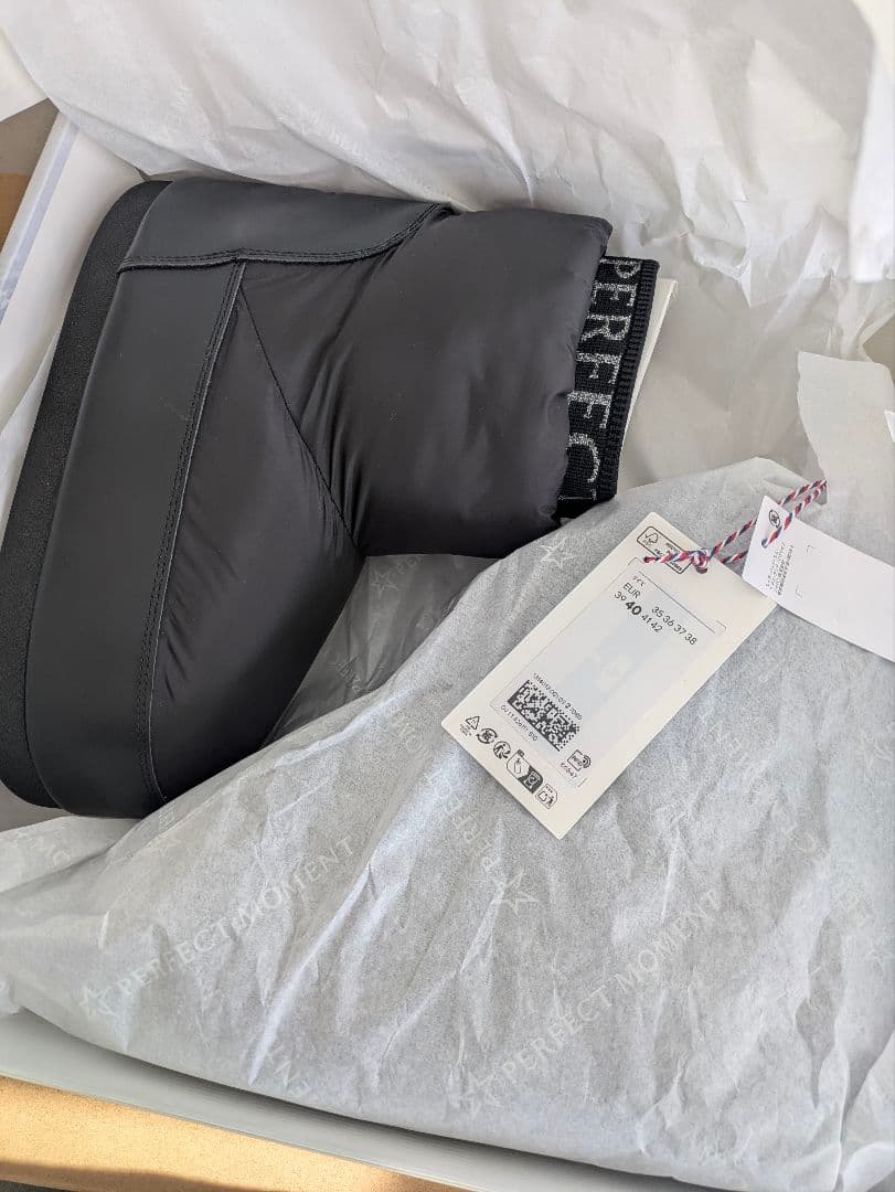 完売　PERFECT MOMENTコラボ　ブーツ　新品未使用