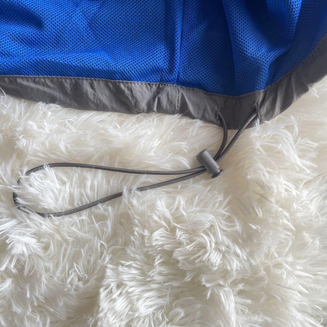 NIKE athletics East 青、グレーナイロンパーカー