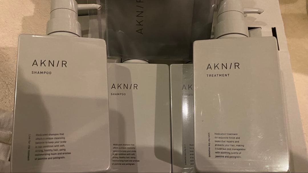 アクニー AKN/R シャンプー トリートメント 4本セット