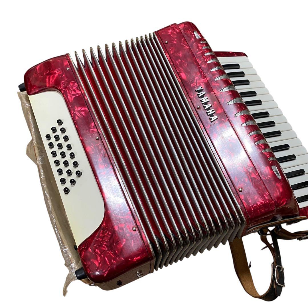 【良品】YAMAHA アコーディオン YA-18 ハードケース付　30鍵盤