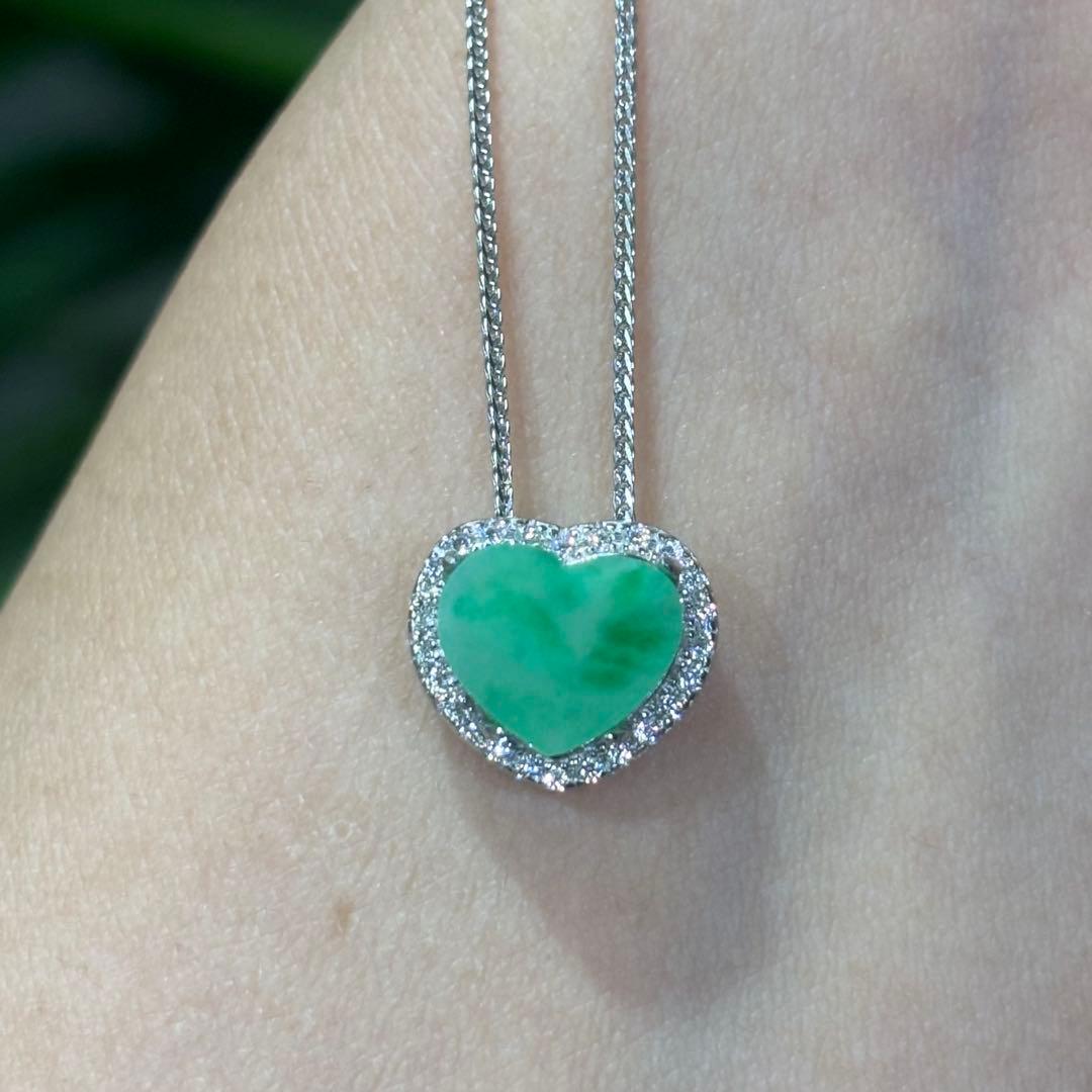荒田進　ミャンマー産　天然本翡翠A貨　満緑色　ハート　S925 ネックレス
