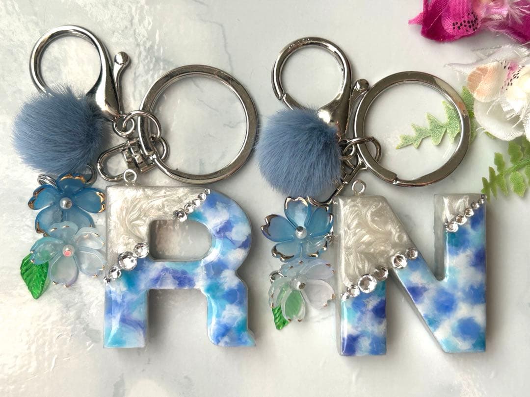 桔梗　イニシャルキーホルダー　16点　ハンドメイド　お花チャーム
