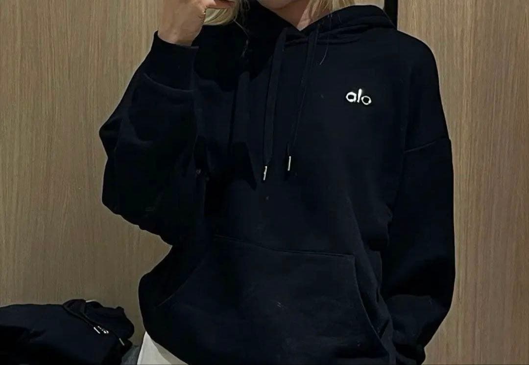 alo 黒 フード付きパーカー S 新品未使用タグ付