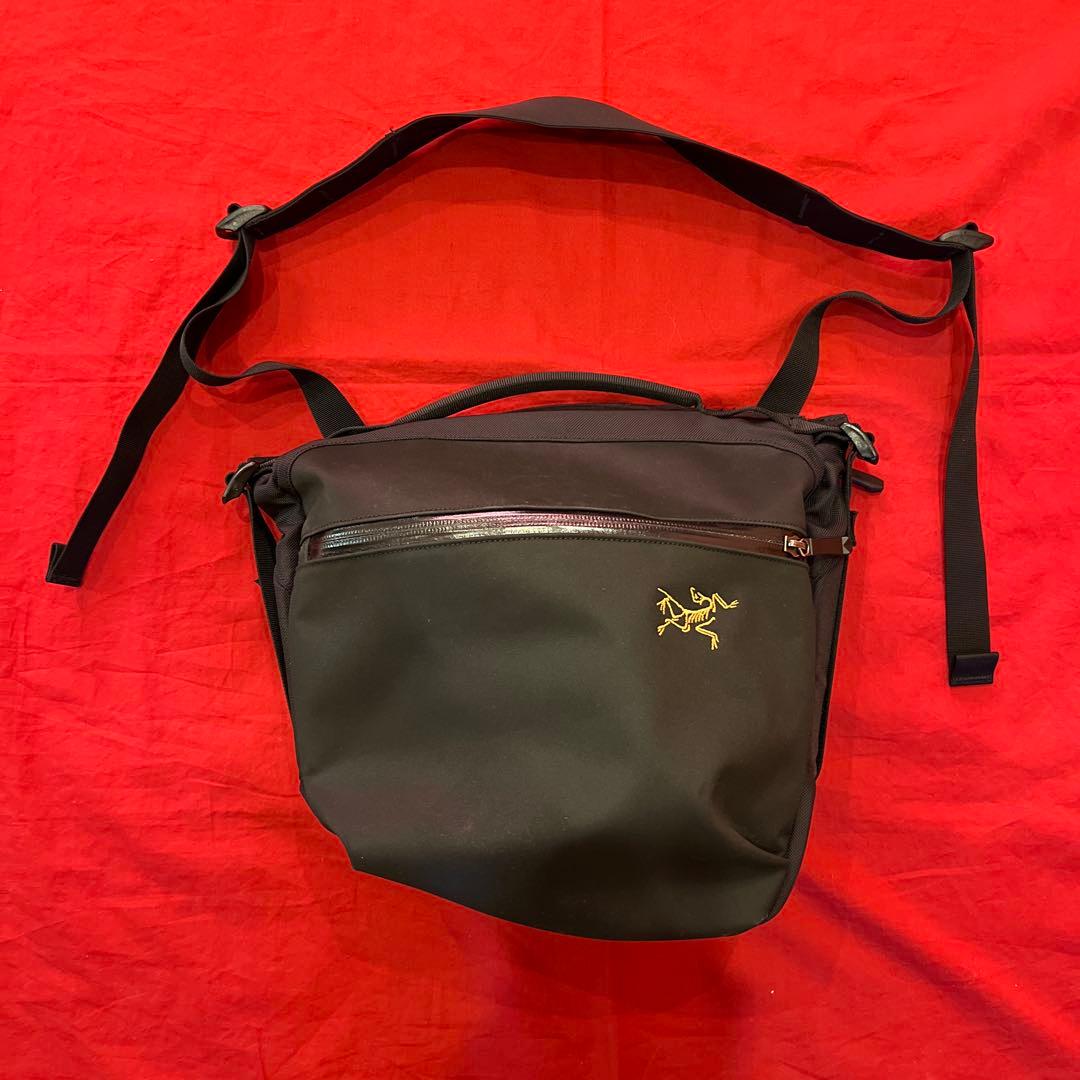 【廃番モデル】　アークテリクス　アロー8　arro 8　ショルダーバッグ