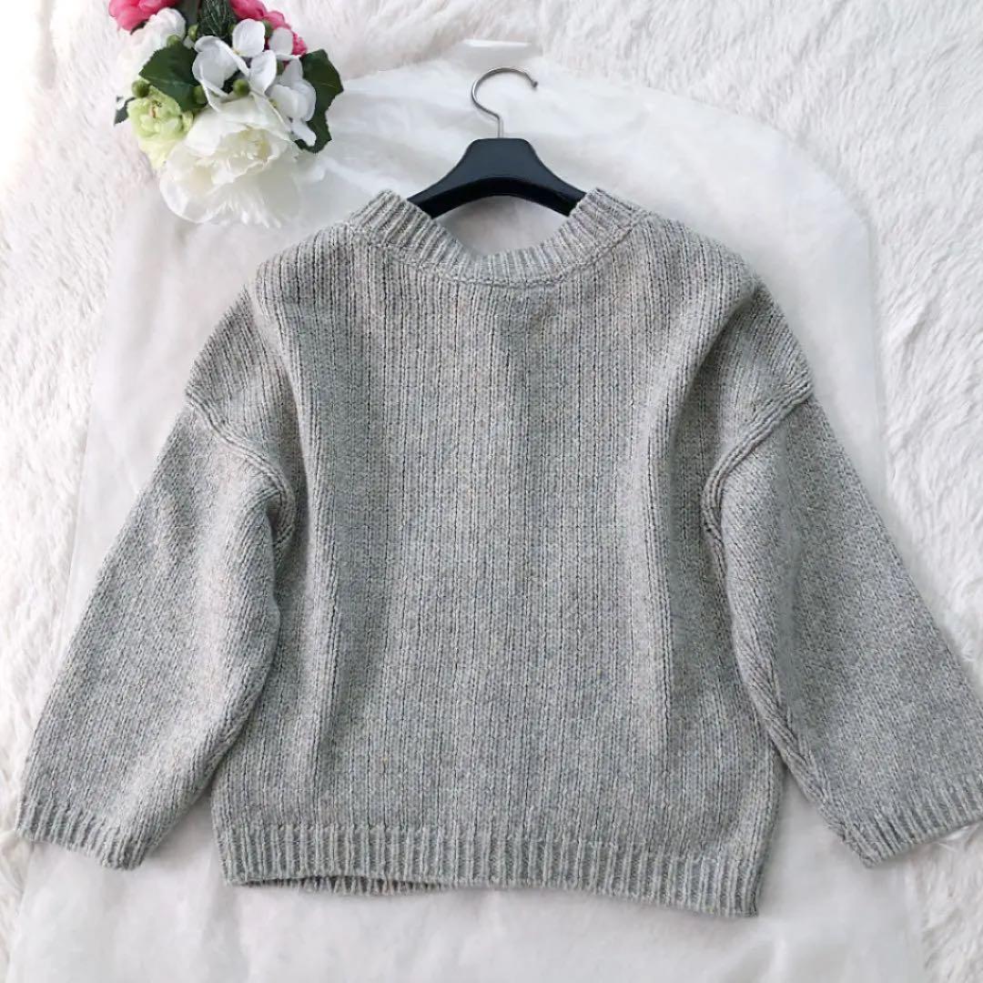 【エポカ EPOCA】ビジュー使いが素敵なカーディガンニット　ふんわり グレー