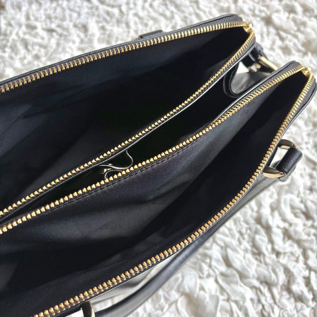 美品 マリークワント A4収納可 フロントファスナー横型 トート ブラック
