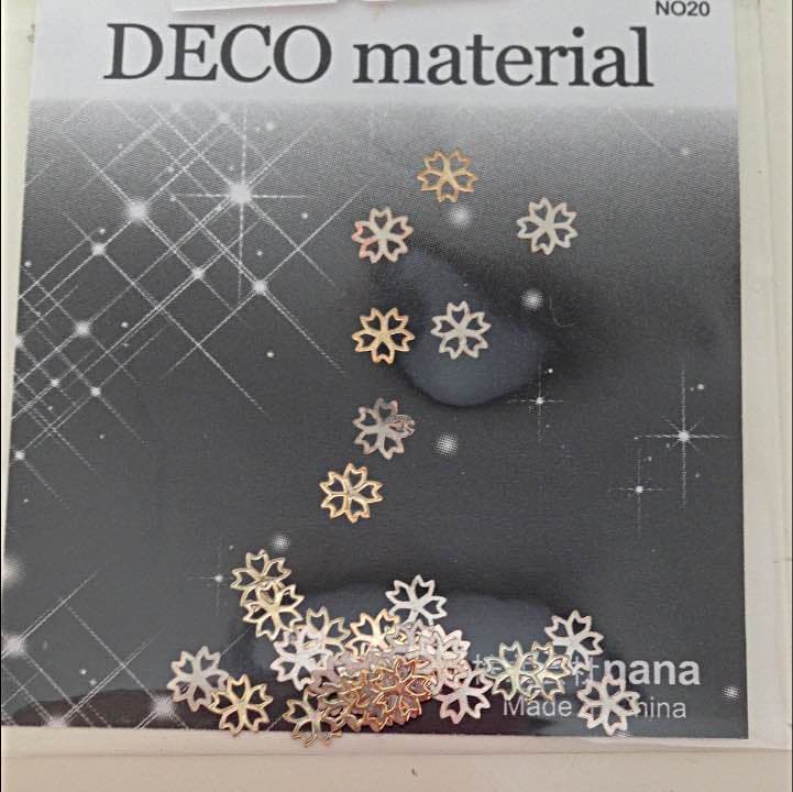 デコパーツ、ネイルパーツに♡