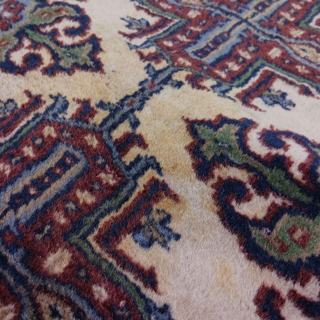 Y3202 パキスタン絨毯 ウール 手織り 180×128㎝