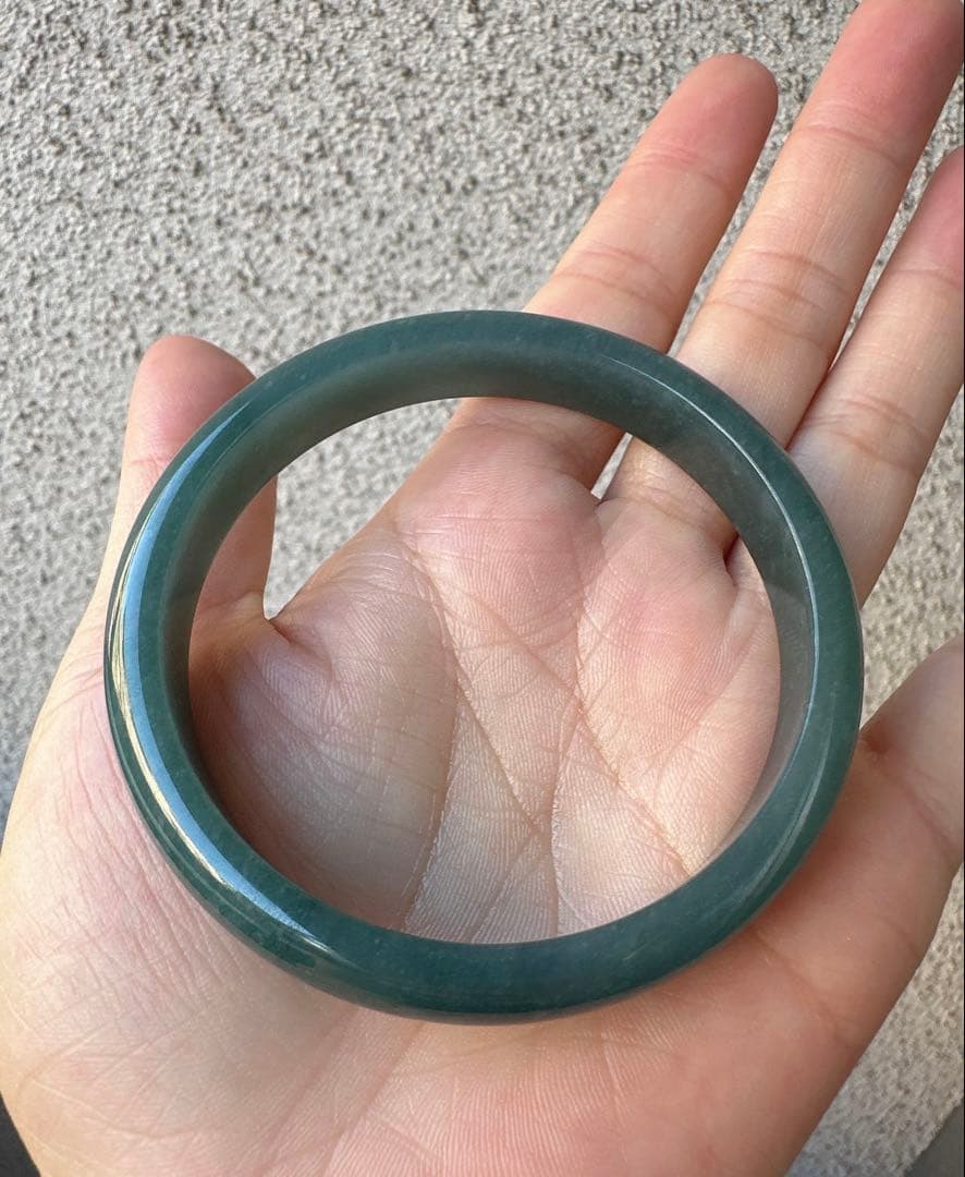 Ａランク翡翠 ヒスイバングル 藍水翡翠　鑑定書付き