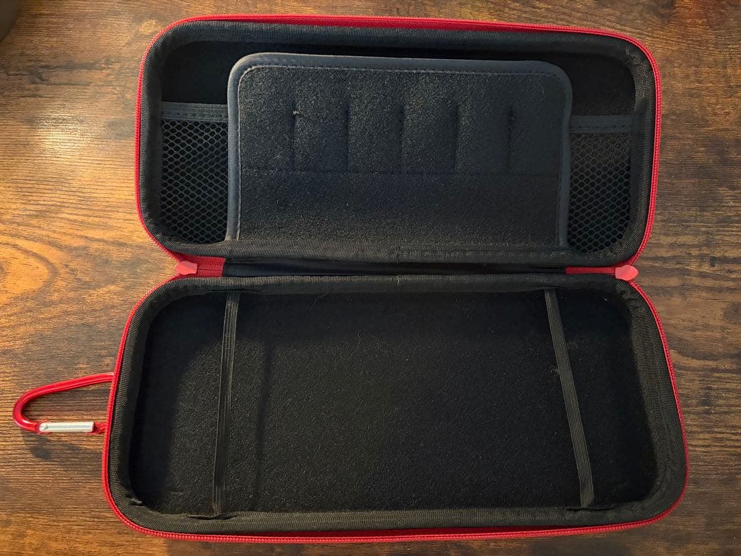 Nintendo Switch 本体 +その他備品等+カセット3つ　値下げ！