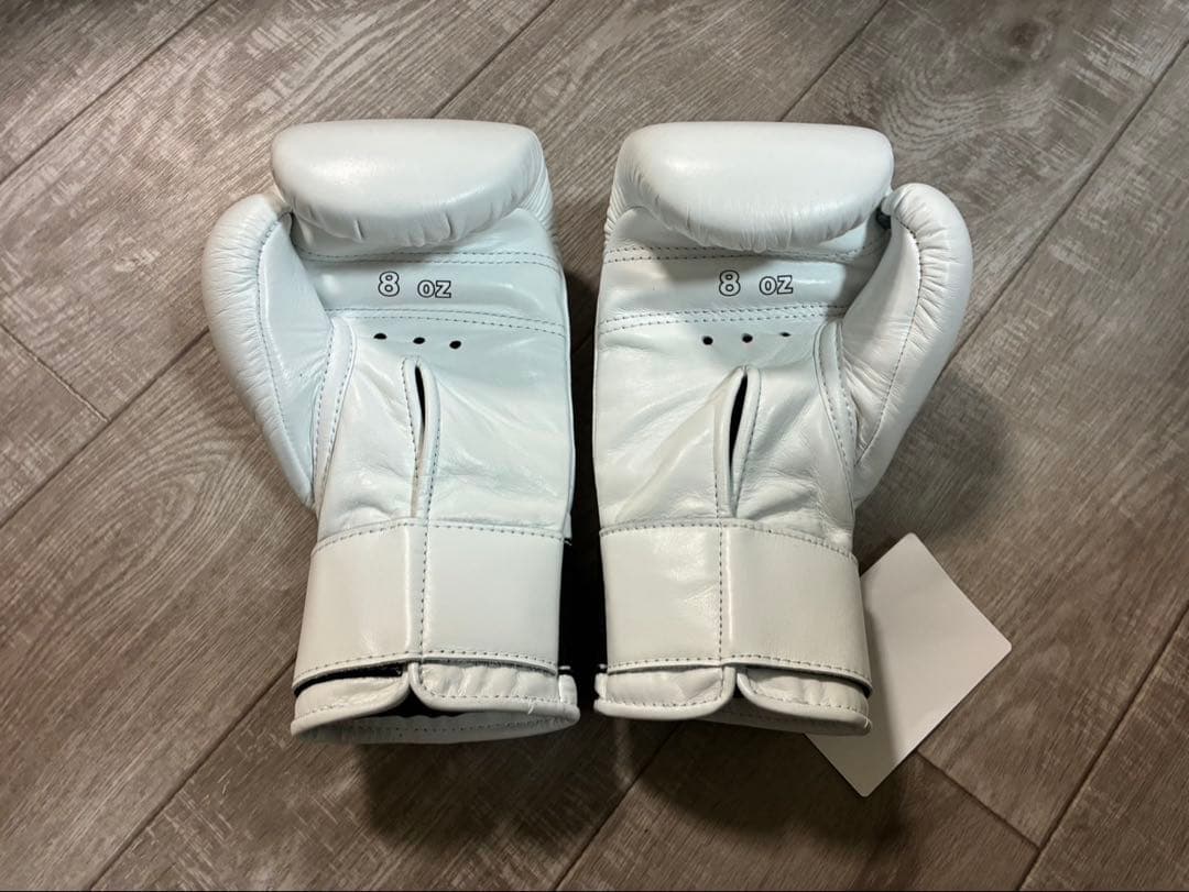 新品未使用Winningボクシンググローブ8oz ネーム入