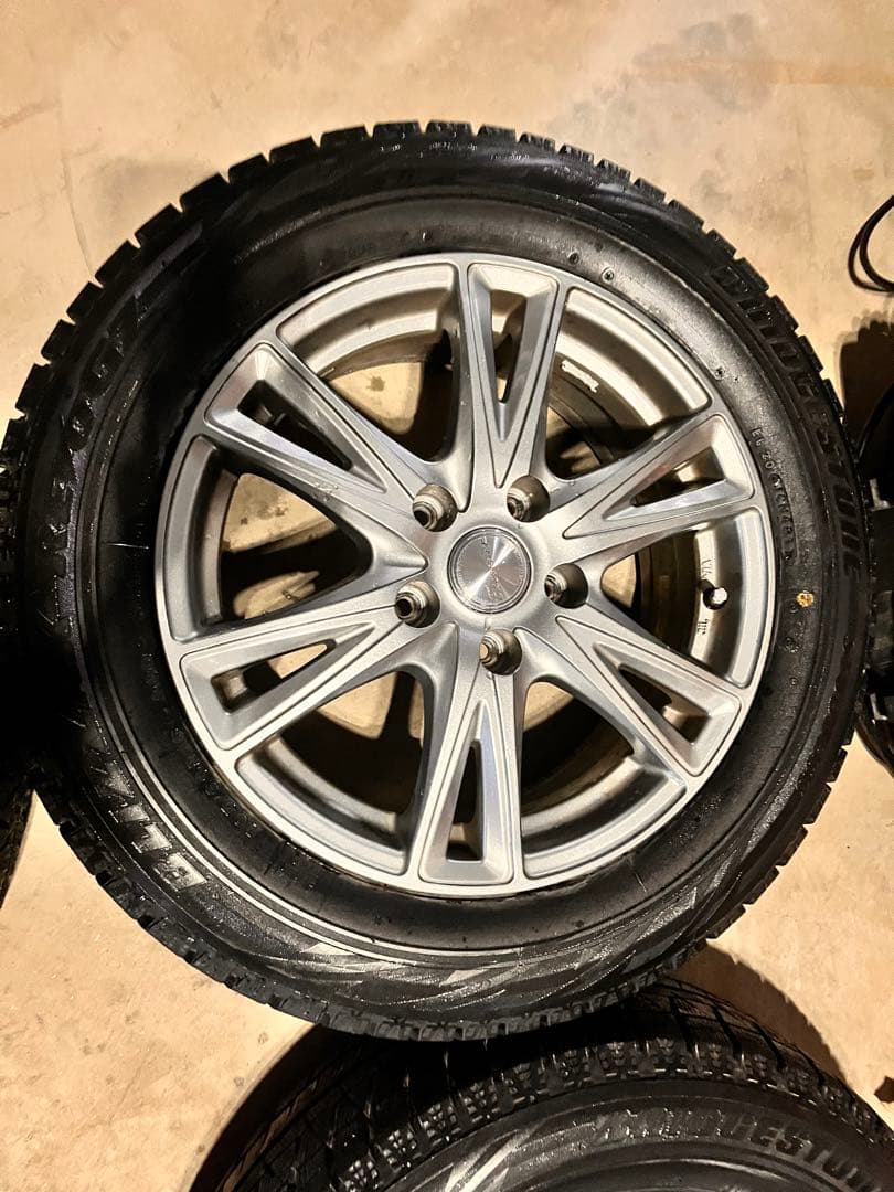 ブリヂストン　ブリザック　スタッドレス　EXCEEDER 205/60R16