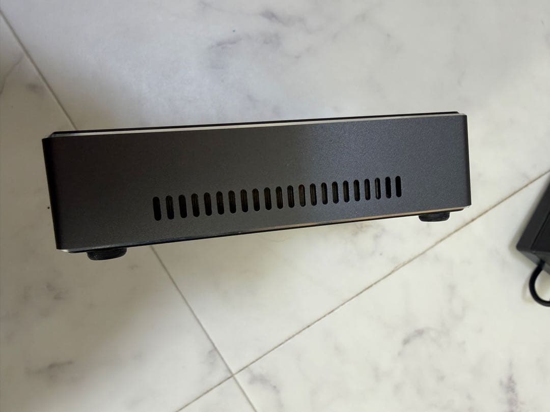 コンパクトPC　 GIGABYTE　GB-BXi5-4200