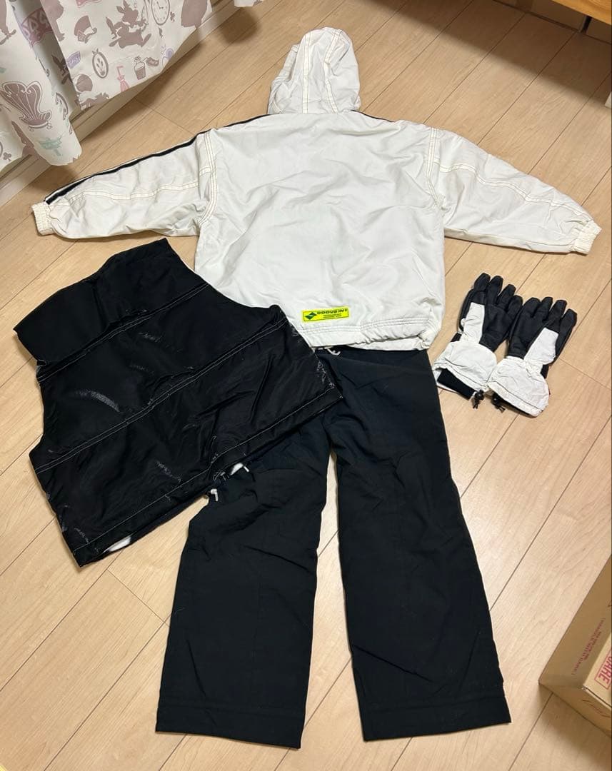 スキーウェアセット(デサント)