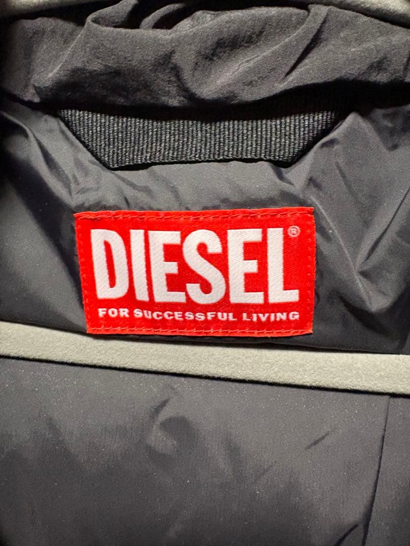 DIESEL ブラック ダウンベスト