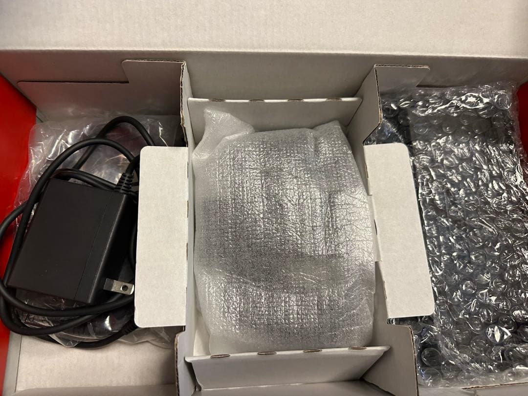 週末限定大特価　Nintendo Switch 青/赤 本体